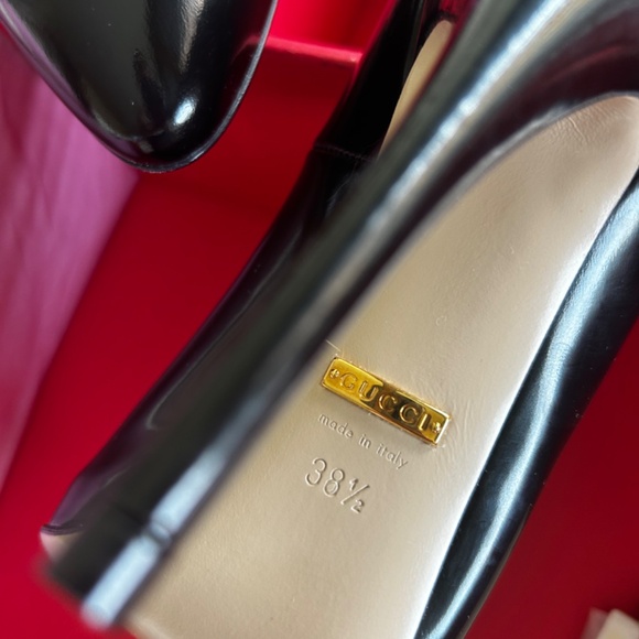 Auth new in box Gucci Elaisa black leather pumps with pearl bows size 38.5 - Picture 7 of 12